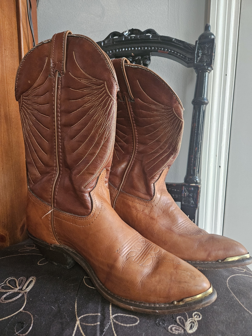 Laredo Two-Tone Brown/Tan Leather Western Boots